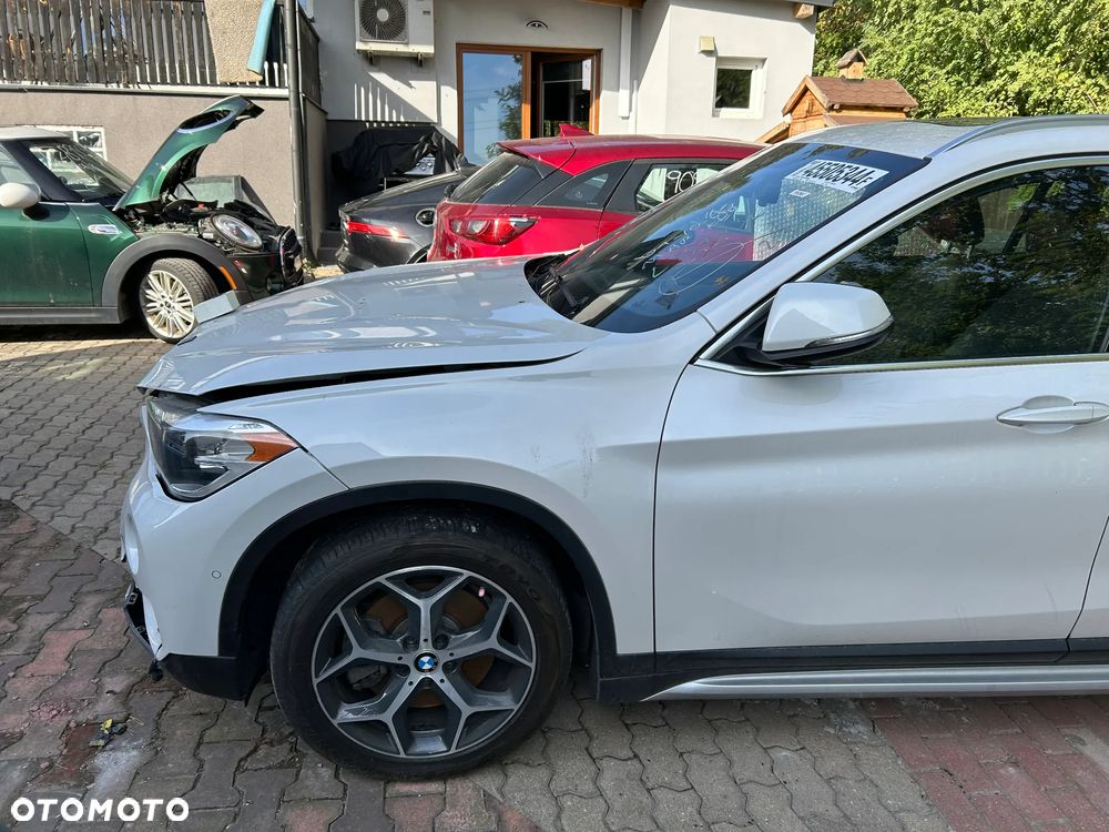 BMW X1 xDrive25i xLine - 4