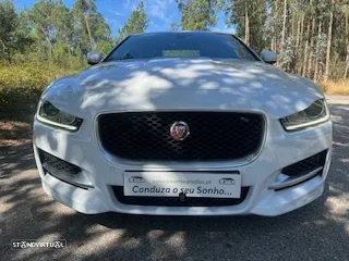 Jaguar XE 2.0 D R-Sport - 2