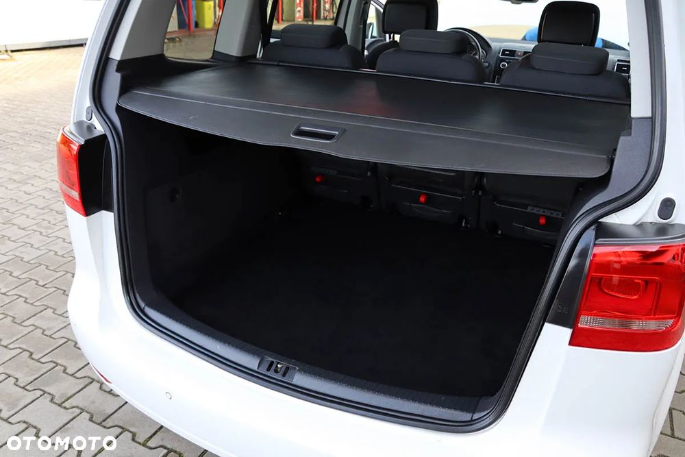 Volkswagen Touran 2.0 TDI DPF Life - 36