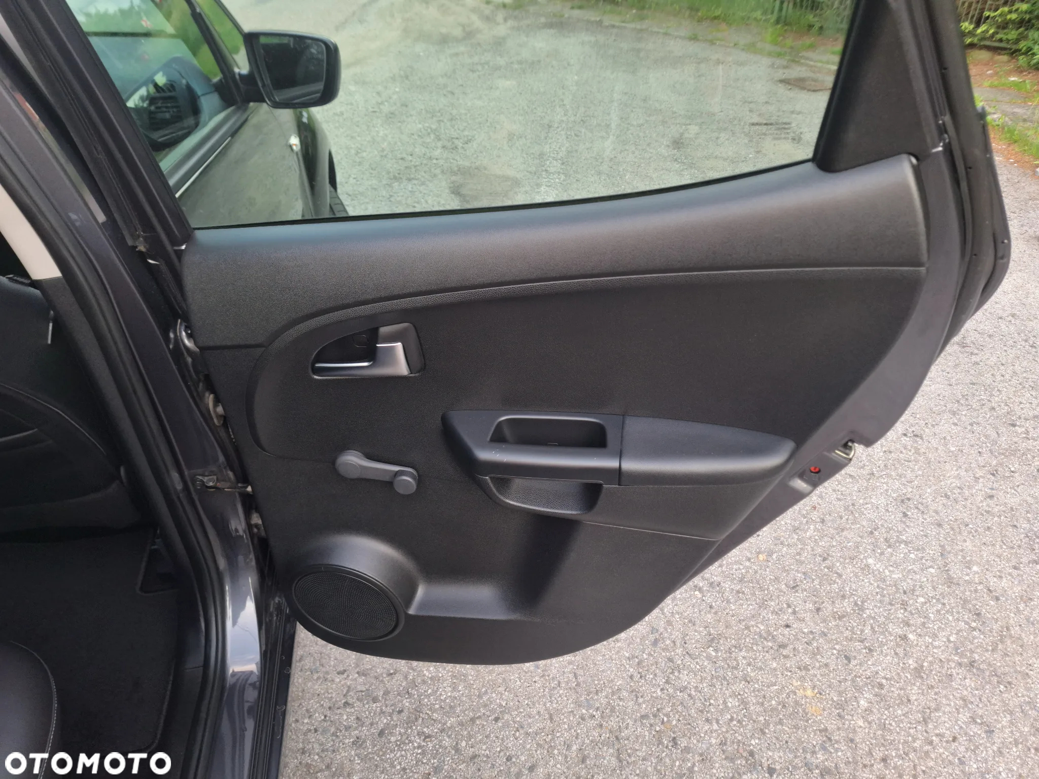 Kia Venga 1.4 CRDi 90 Business Line - 28