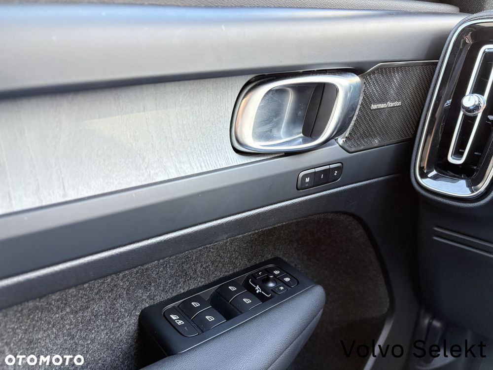Volvo XC 40 - 18