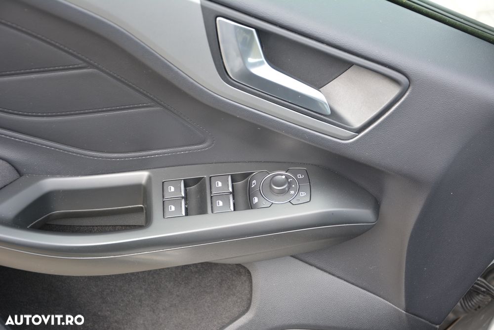 Ford Focus 1.0 EcoBoost Hybrid ST-LINE STYLE - 20