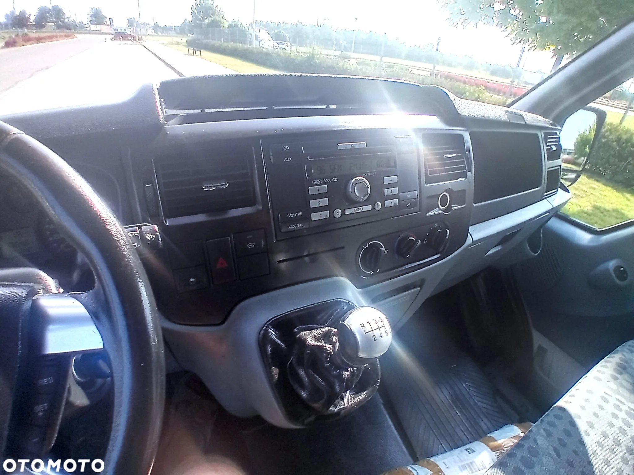 Ford Transit - 10