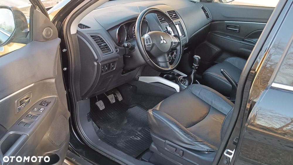 Mitsubishi ASX - 9