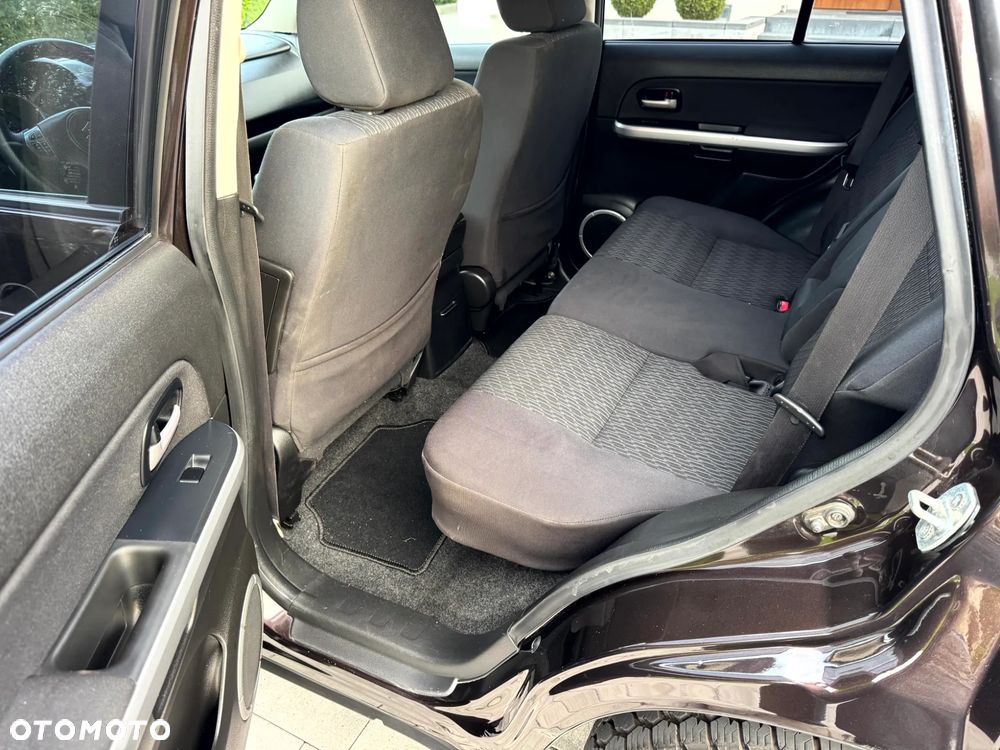 Suzuki Grand Vitara 1.9 DDiS Comfort - 17