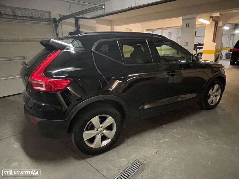 Volvo XC 40 1.5 T3 - 4