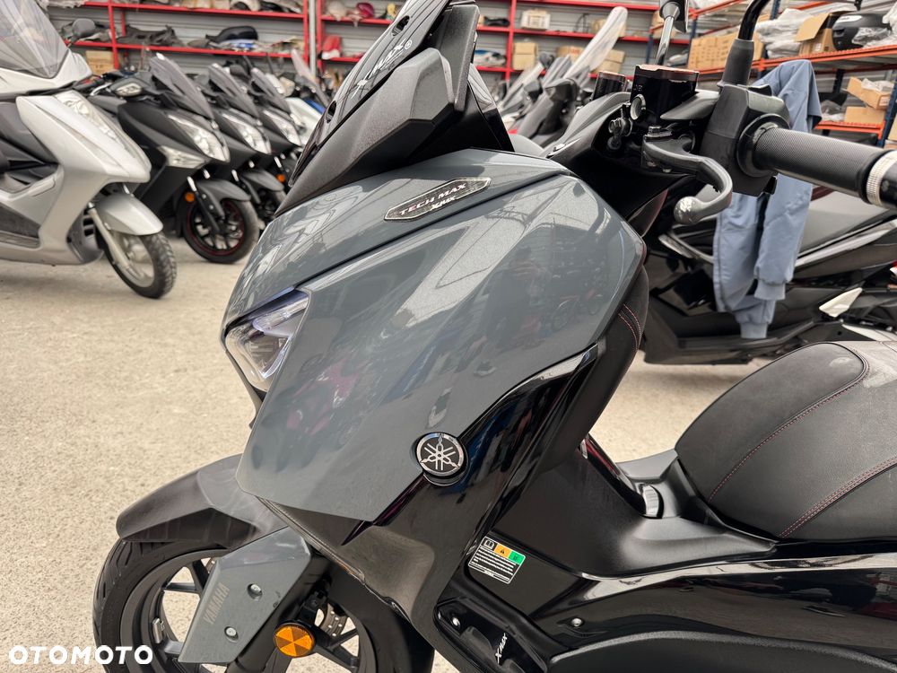Yamaha X-max - 19