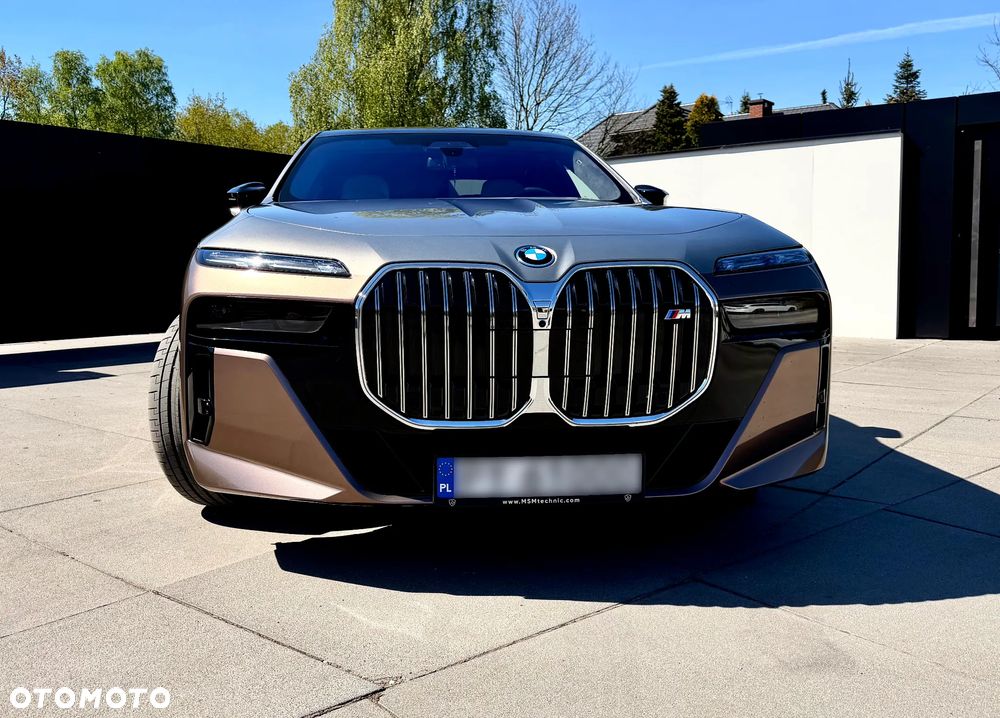 BMW Seria 7 M760e PHEV xDrive sport - 10
