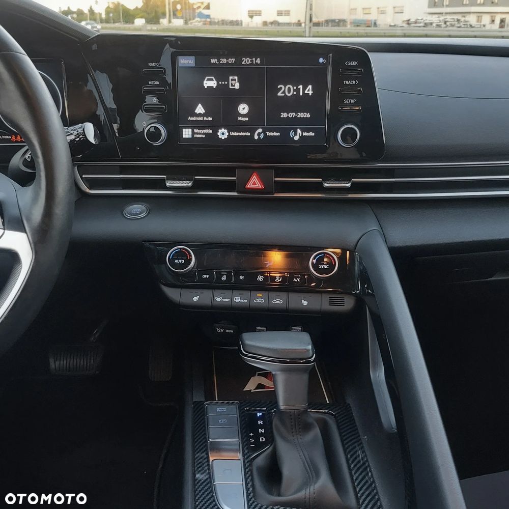 Hyundai Elantra 1.6 Smart CVT - 10