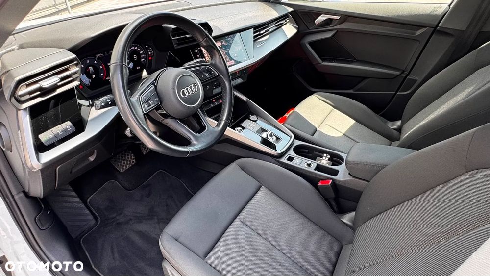 Audi A3 Sportback 30 TDI Advanced S tronic - 17