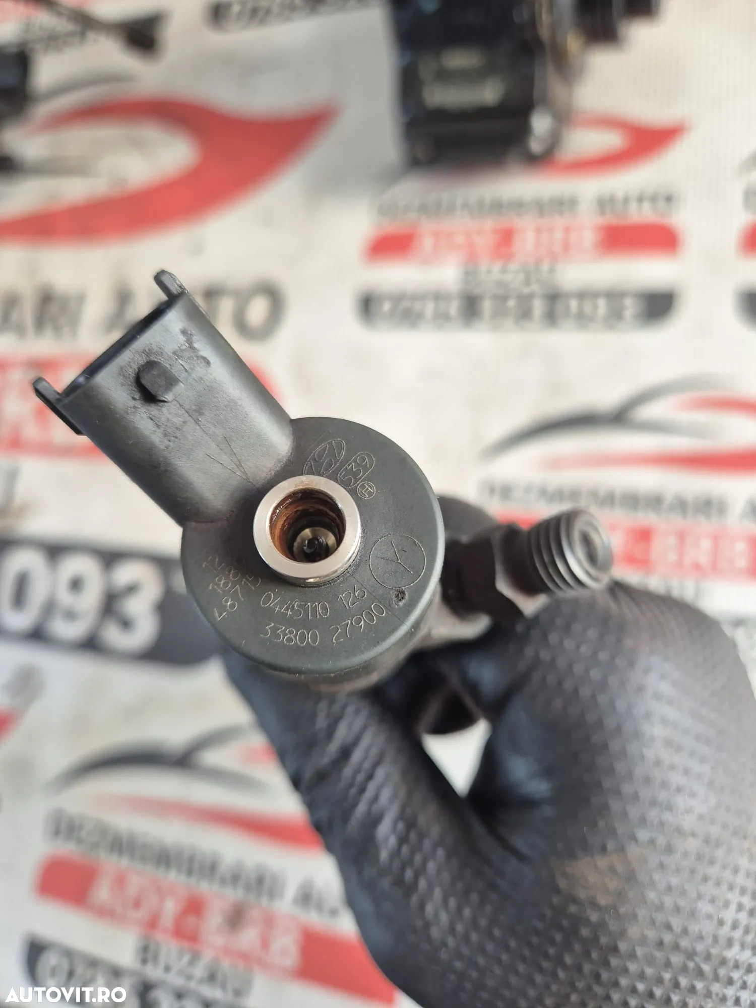 INJECTOR/POMPA INALTE/RAMPA INJECTOARE HYUNDAI TUCSON 2.0 CRDI EURO 3 AN 2005 - 3