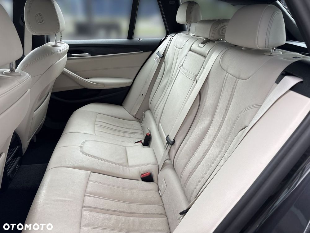 BMW Seria 5 - 16