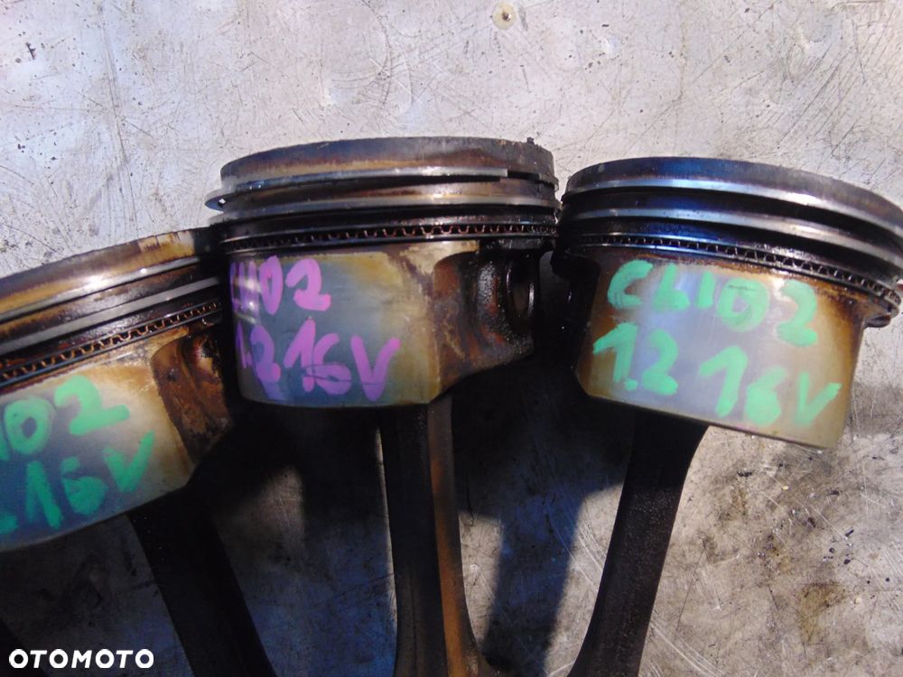 Tłoki clio 4 1,2 16 v cena sztuka - 2