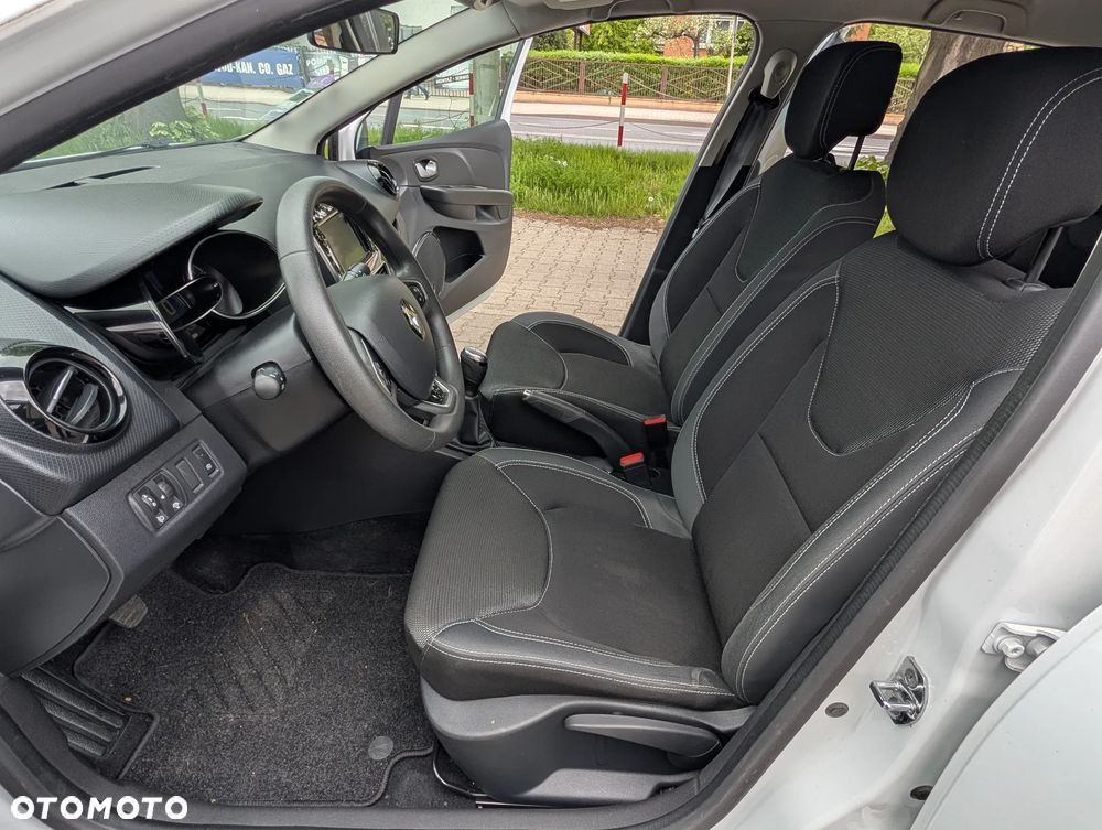 Renault Clio - 20