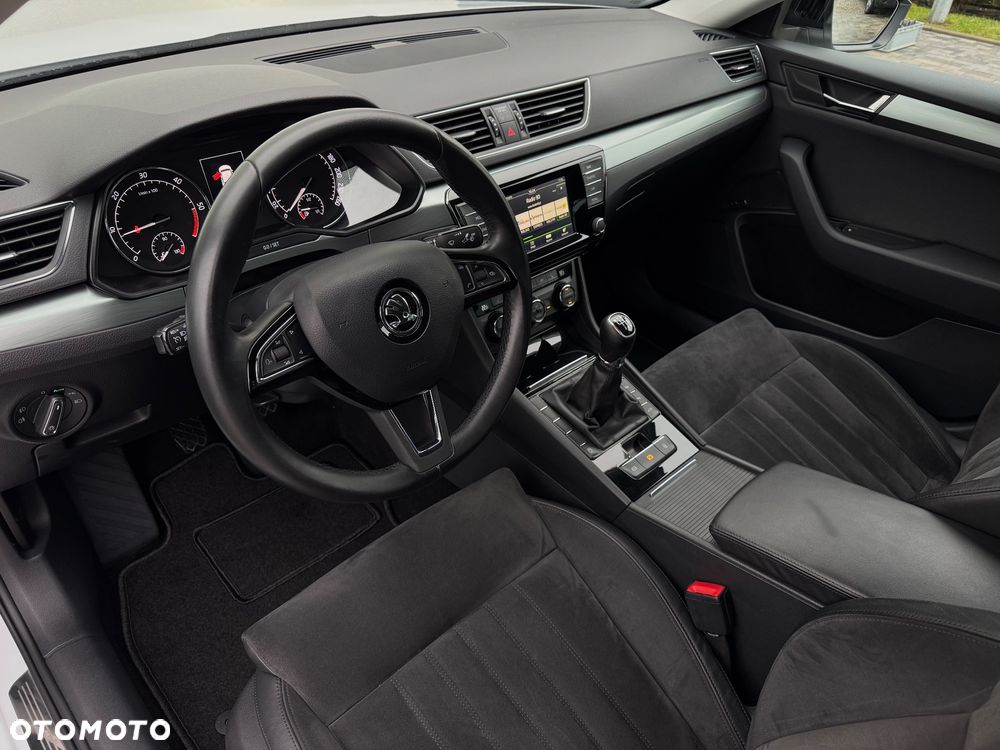 Skoda Superb 2.0 TDI Style - 13