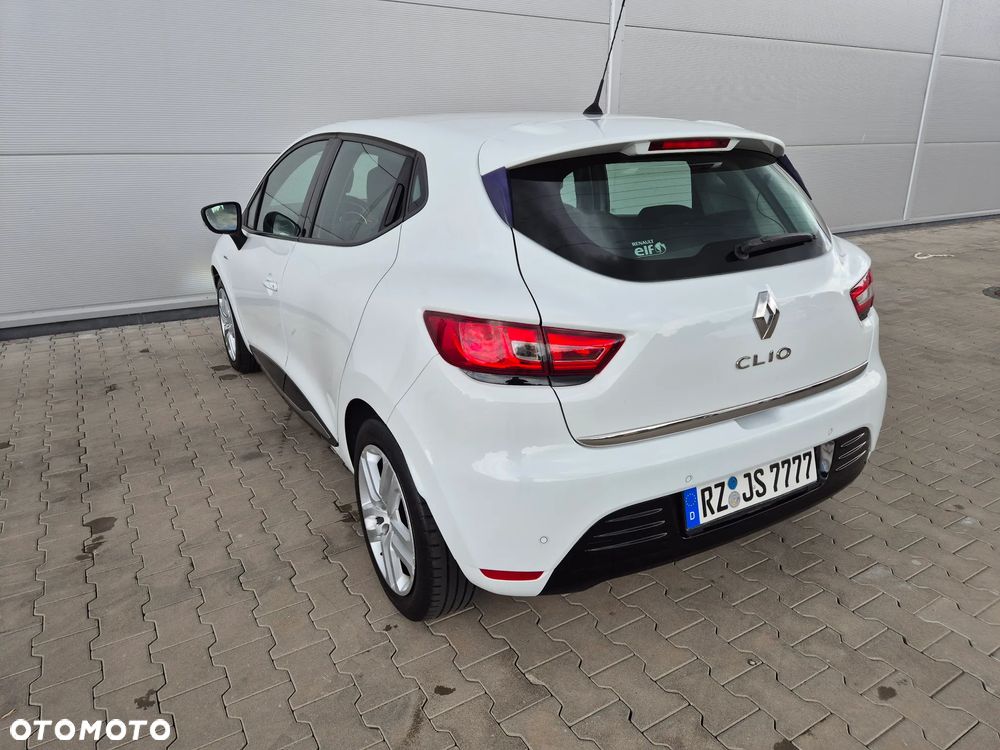 Renault Clio - 13