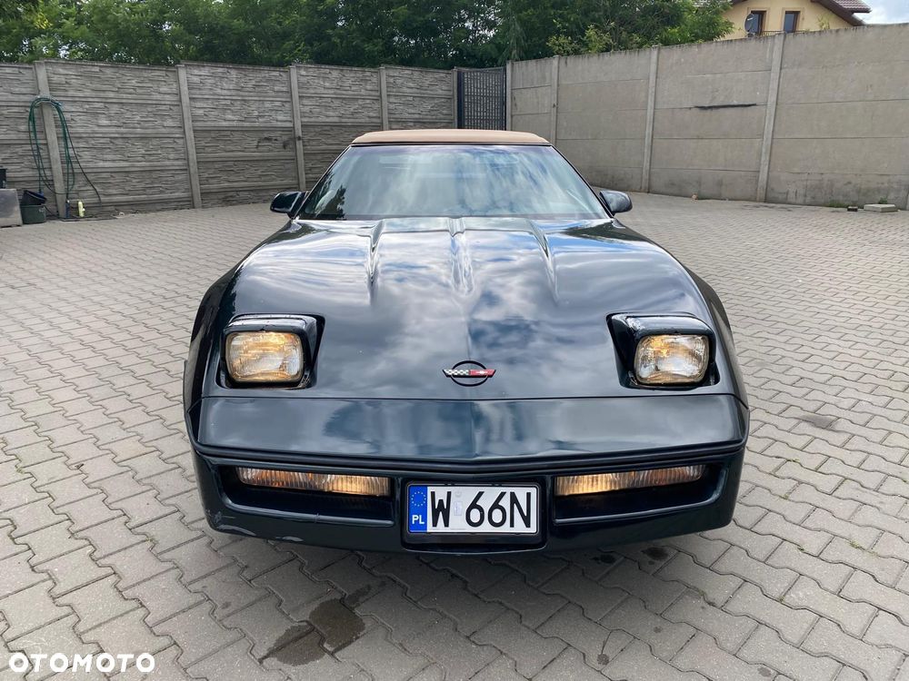 Chevrolet Corvette - 10