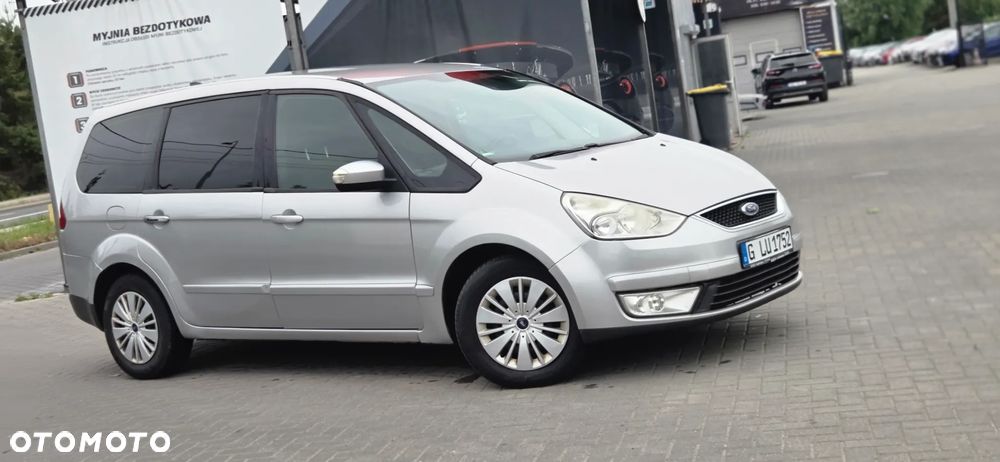 Ford Galaxy 2.0 TDCi Ghia - 20