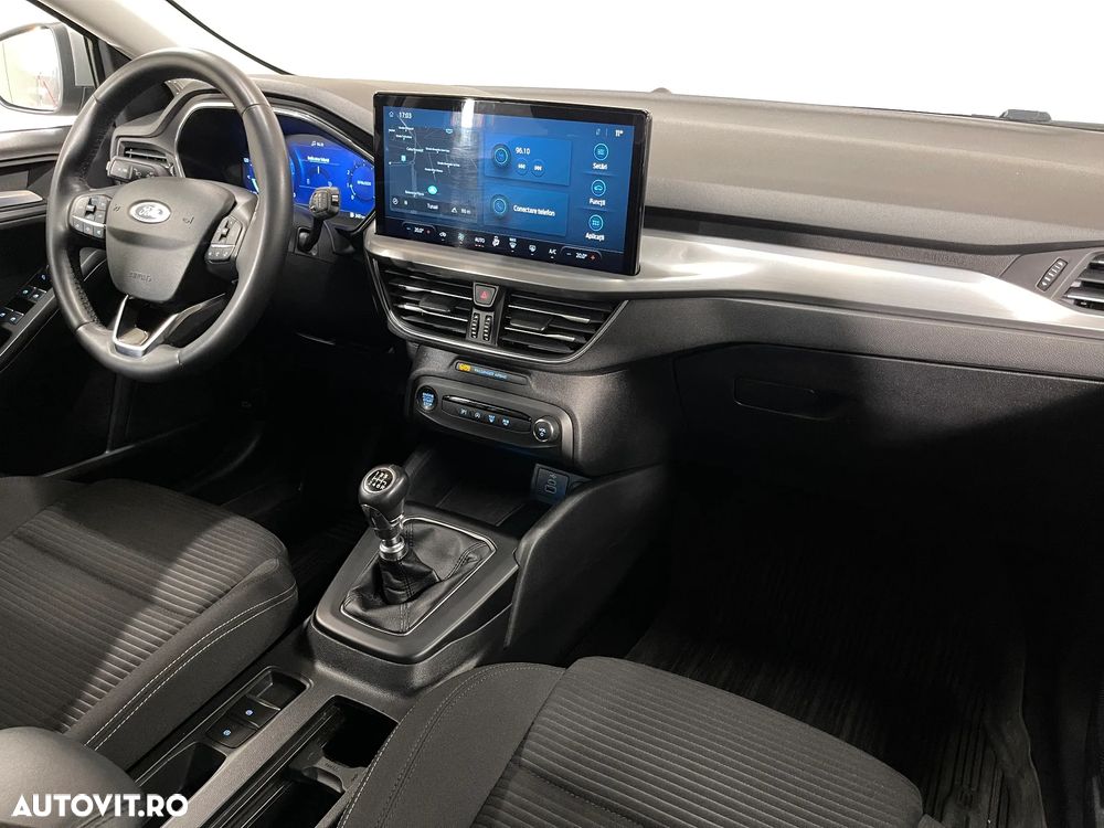 Ford Focus 1.0 EcoBoost 6MT MHEV Titanium - 9