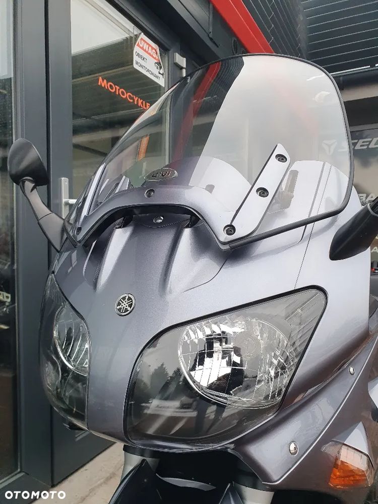 Yamaha FJR - 13