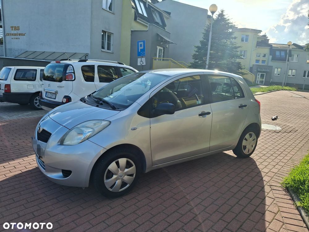 Toyota Yaris 1.0 Luna A/C - 4