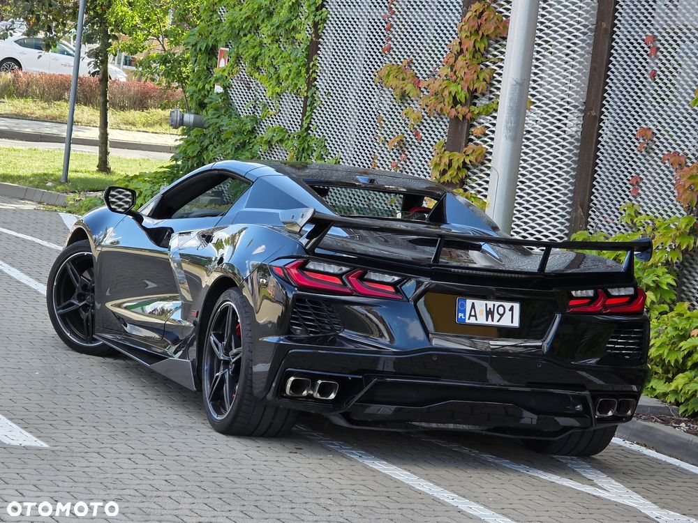 Chevrolet Corvette - 10