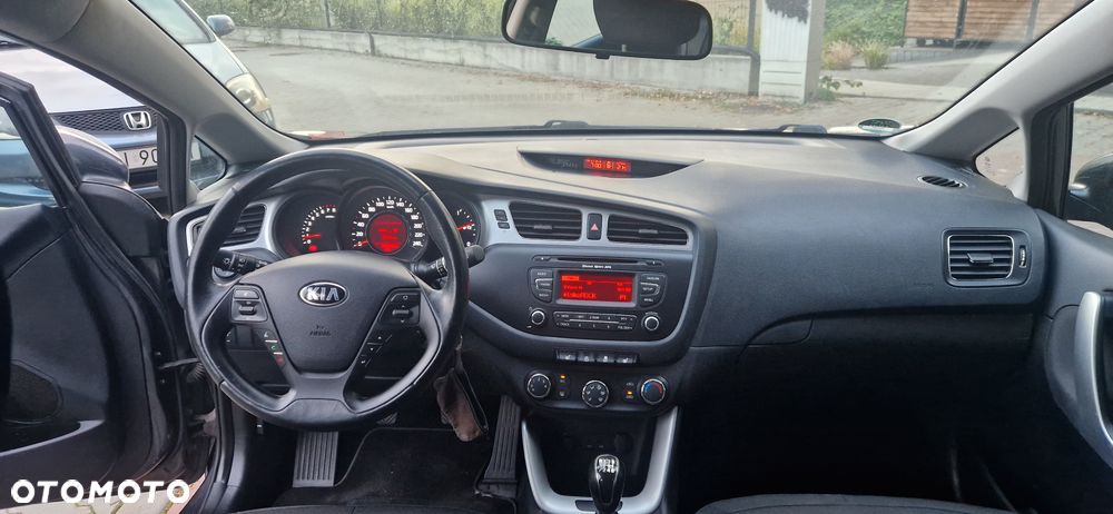 Kia Ceed 1.4 S - 6