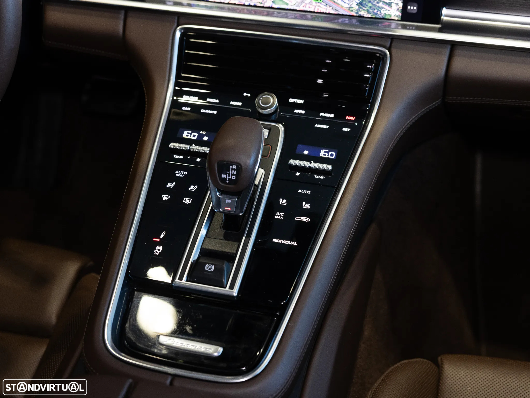 Porsche Panamera 4 E-Hybrid Platinum Edition - 50