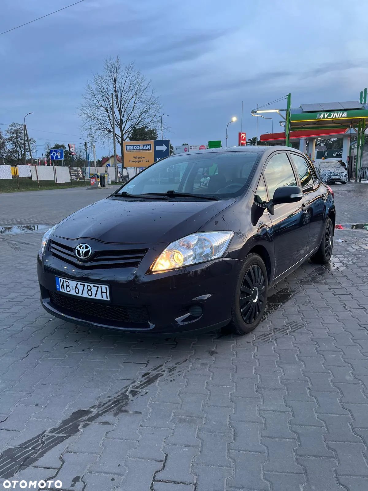 Toyota Auris - 1