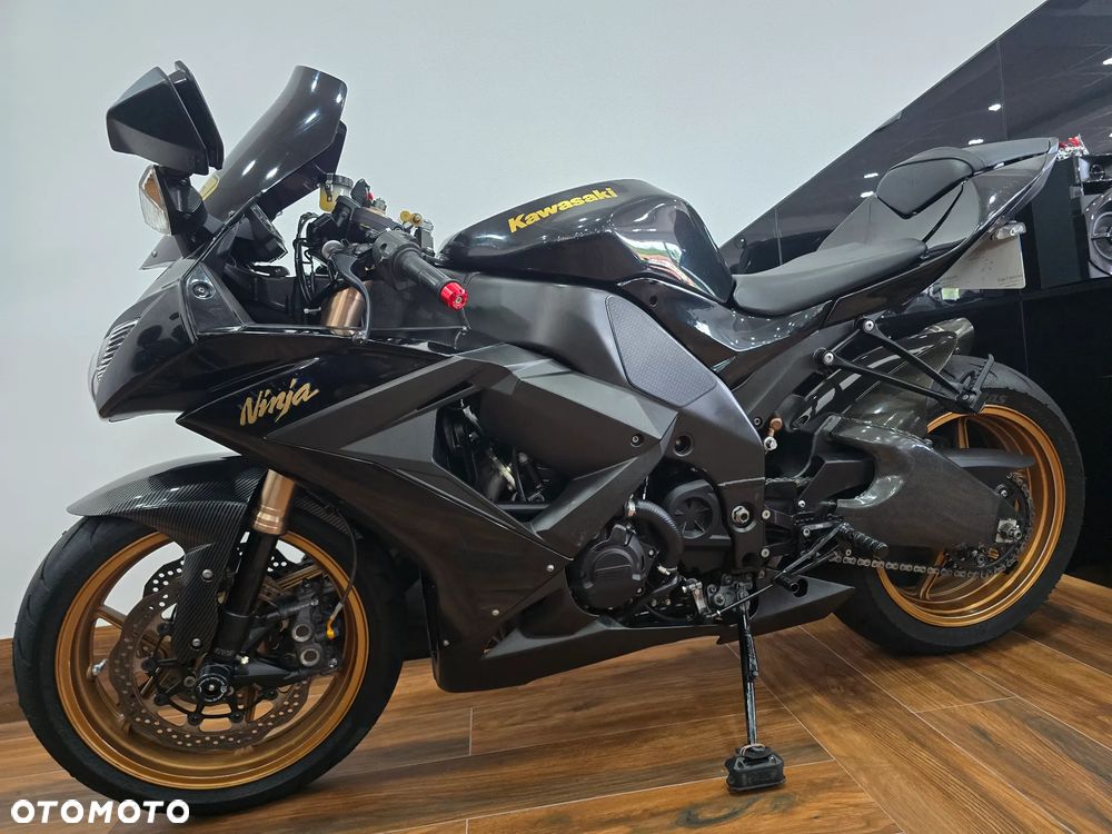 Kawasaki ZXR - 29