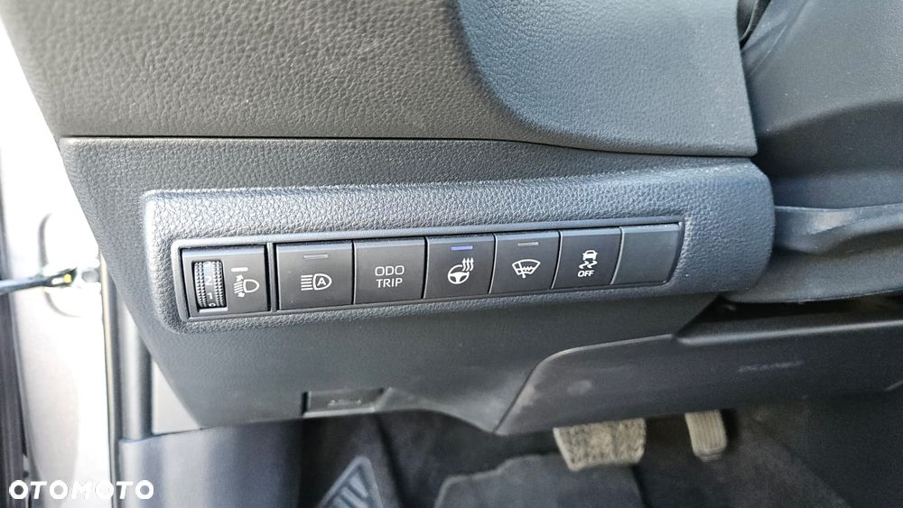 Toyota Corolla - 13