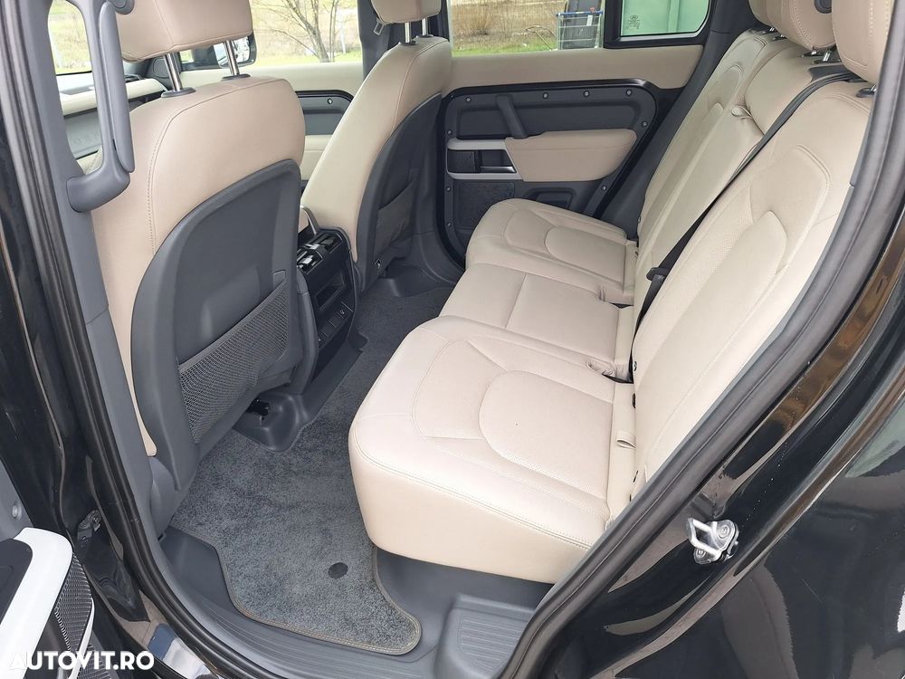 Land Rover Defender - 10