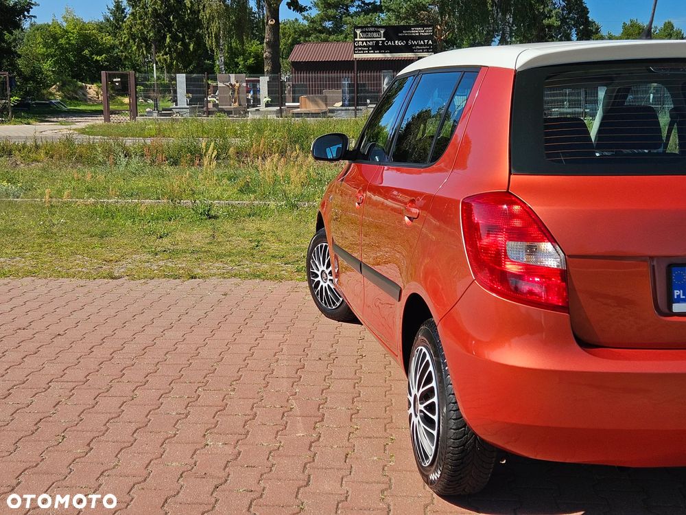 Skoda Fabia 1.2 HTP Cool Colour Edition - 21