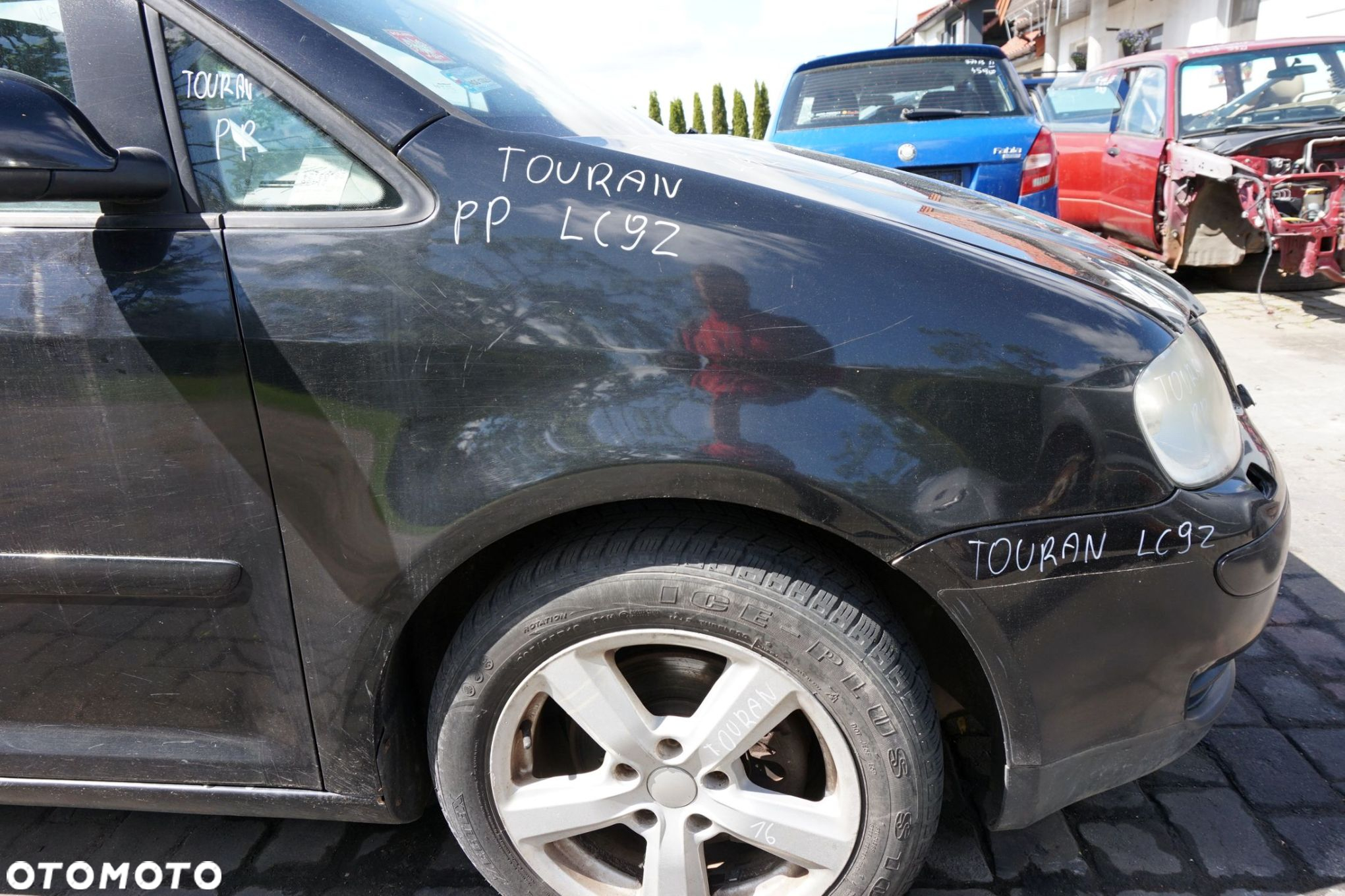 MASKA ZDERZAK BŁOTNIKI LAMPY TOURAN I 1T LC9Z XENON SPRYSKI VOLKSWAGEN 2003-2006 CZARNY PRZÓD KOMPLETNY - 5