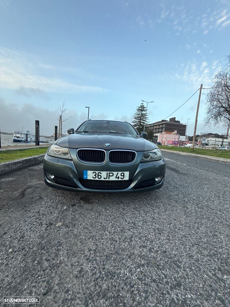 BMW 320 d - 8
