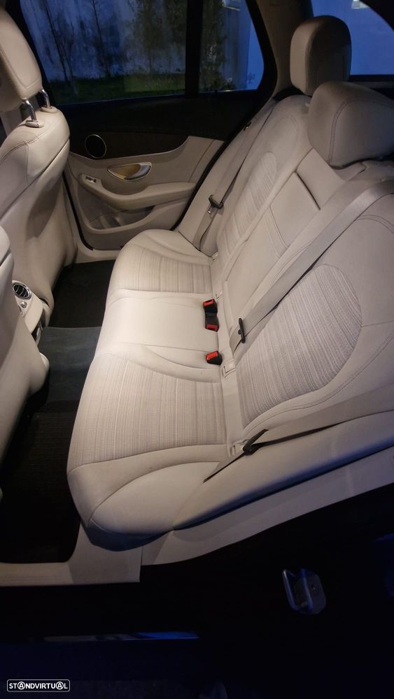 Mercedes-Benz C 200 - 10