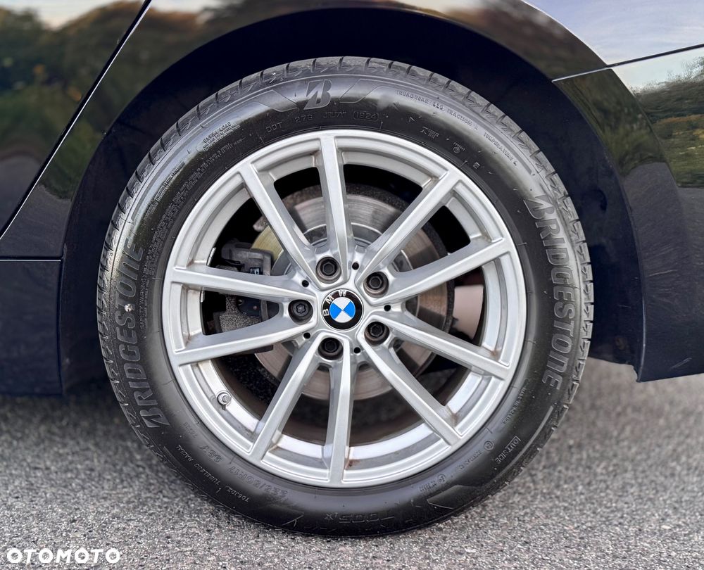 BMW Seria 3 318d Touring Sport Line - 7