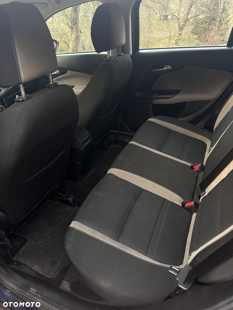 Fiat Tipo 1.6 MultiJet 16v Lounge - 23