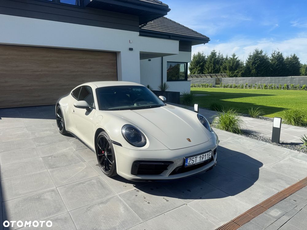 Porsche 911 Carrera 4S - 5
