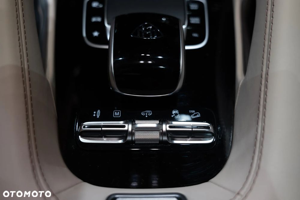 Mercedes-Benz GLS - 9