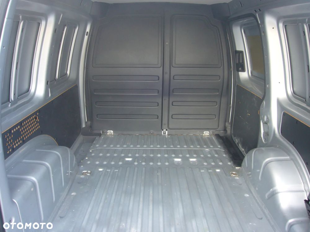 Volkswagen Caddy - 16