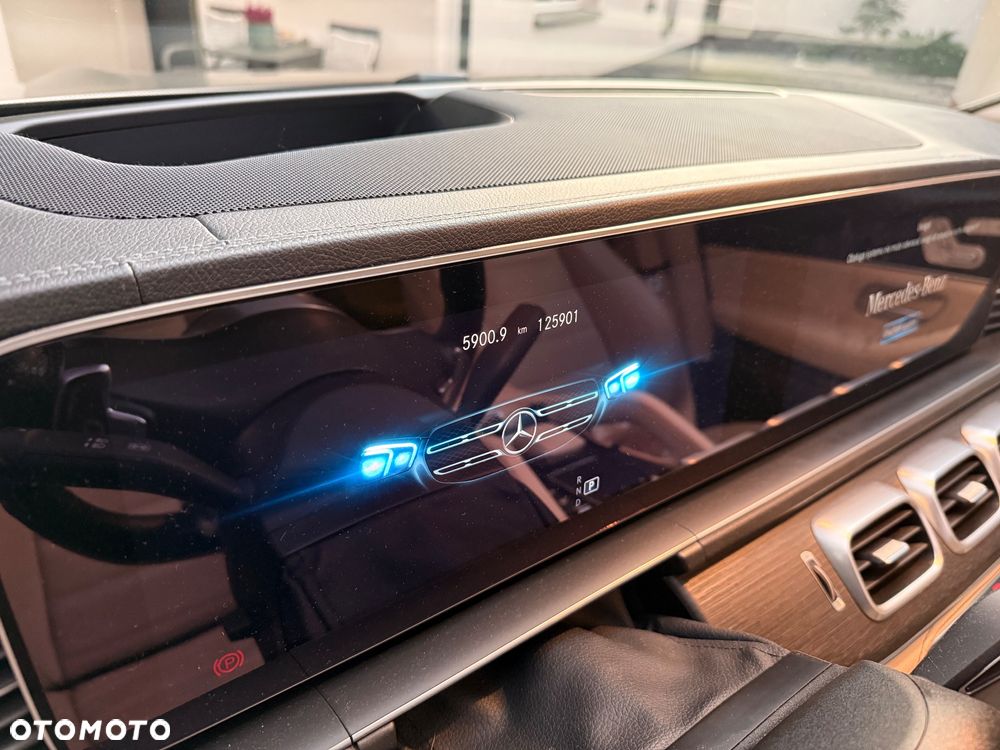 Mercedes-Benz GLS - 15