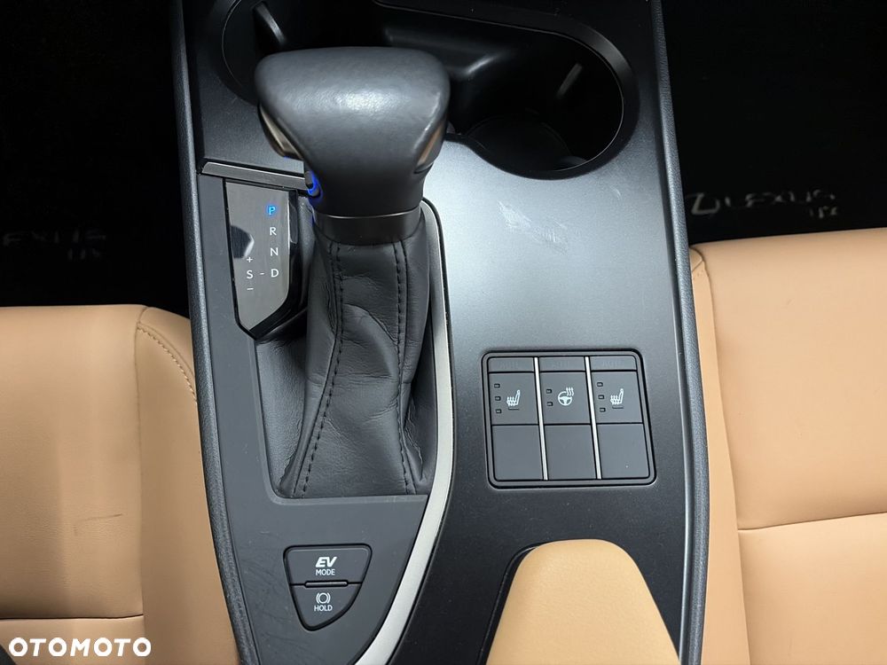 Lexus UX 250h GPF F Sport Design 2WD - 19
