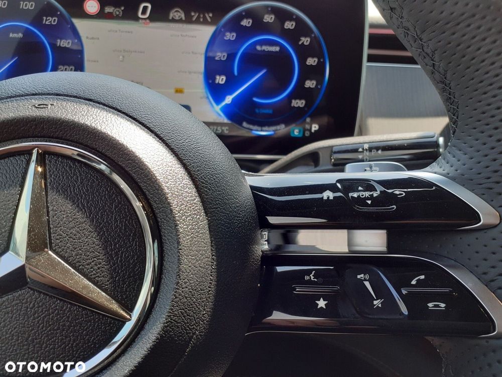 Mercedes-Benz EQE - 14