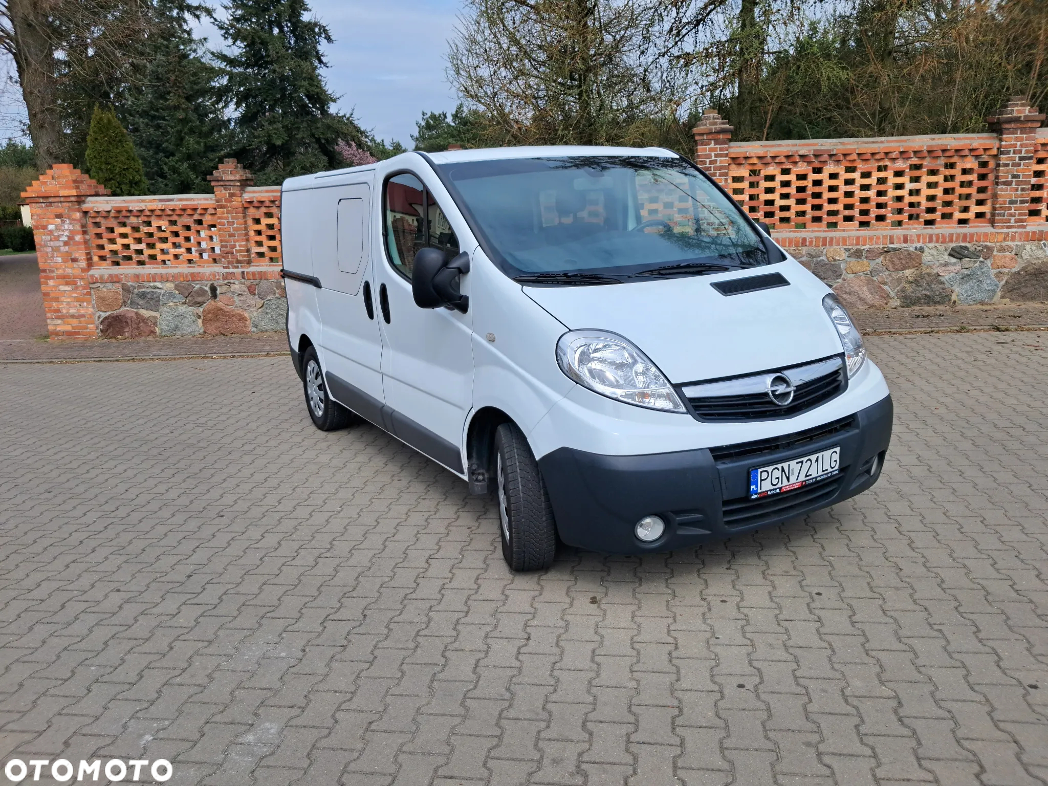 Opel Vivaro - 17