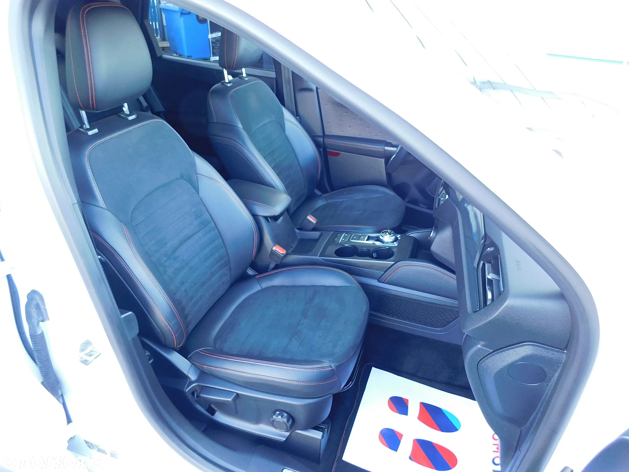 Ford Kuga 1.5 EcoBlue FWD ST-Line X - 16