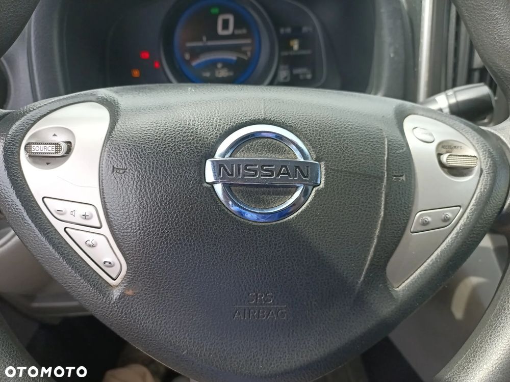 Nissan ENV 200 Maxi - 15