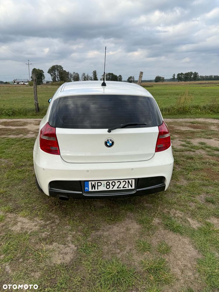 BMW Seria 1 118I 2008 photo 3
