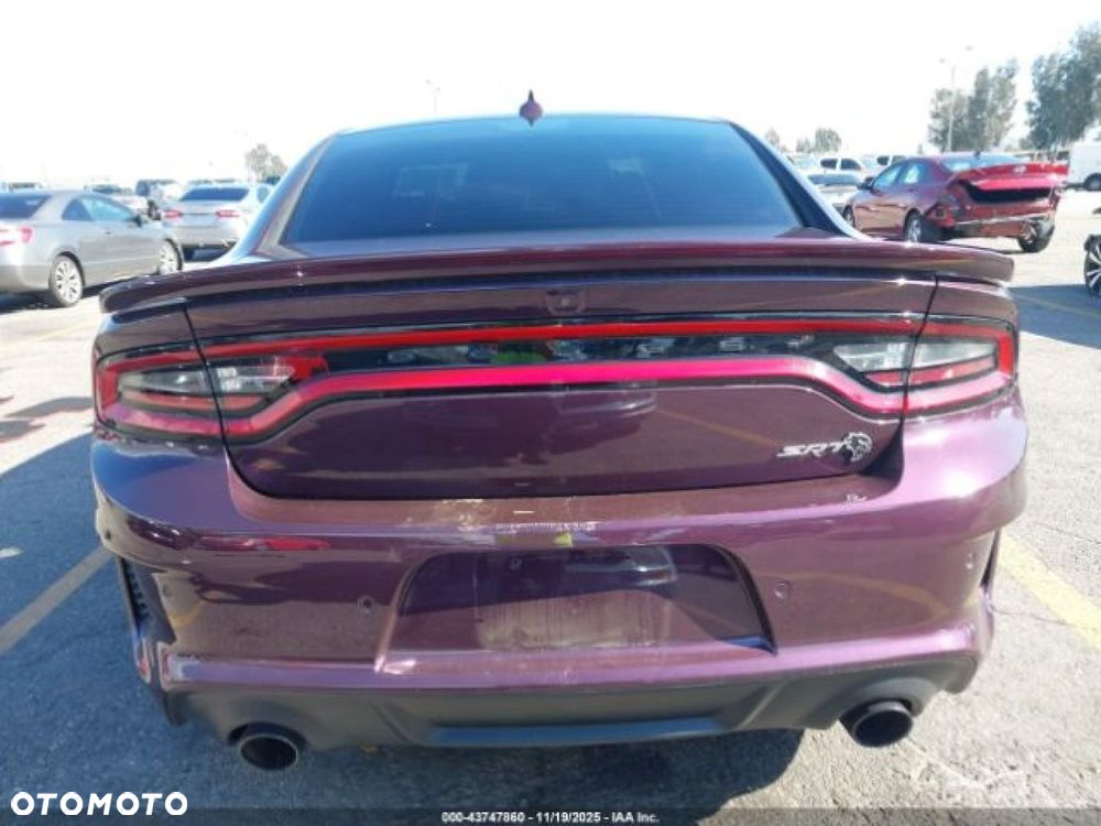 Dodge Charger - 8
