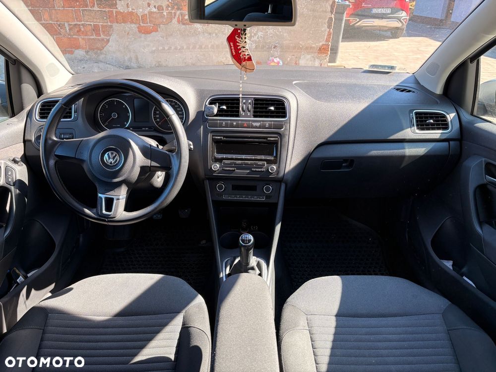 Volkswagen Polo - 1